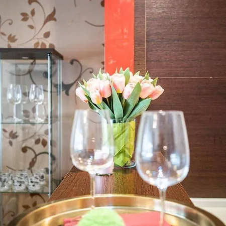 Free Parking! Soho 101, 4 Ppl, Ac, Superfast Wifi, Tv 부다페스트