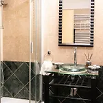 Free Parking! Soho 101, 4 Ppl, Ac, Superfast Wifi, Tv * Budapest