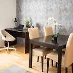 Free Parking! Soho 101, 4 Ppl, Ac, Superfast Wifi, Tv * Budapest