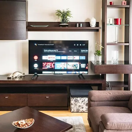 Free Parking! Soho 101, 4 Ppl, Ac, Superfast Wifi, Tv Apartament