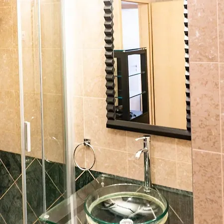 Free Parking! Soho 101, 4 Ppl, Ac, Superfast Wifi, Tv Apartament Budapeszt