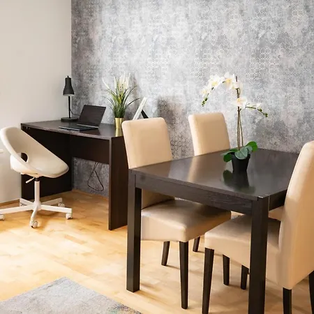 Free Parking! Soho 101, 4 Ppl, Ac, Superfast Wifi, Tv * Budapeszt