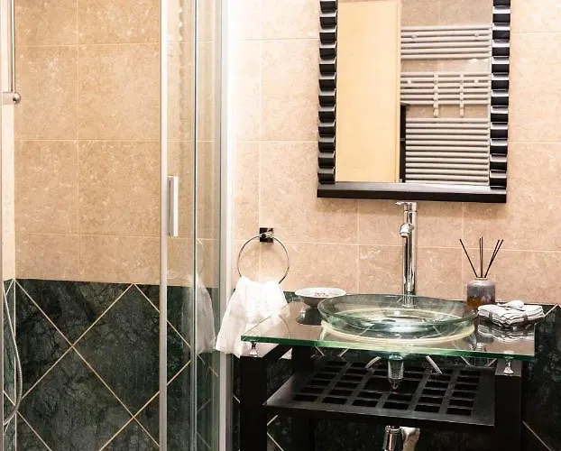 Free Parking! Soho 101, 4 Ppl, Ac, Superfast Wifi, Tv * Budapest