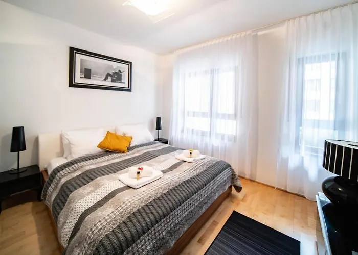 Free Parking! Soho 101, 4 Ppl, Ac, Superfast Wifi, Tv