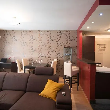 Free Parking! Soho 101, 4 Ppl, Ac, Superfast Wifi, Tv * Budapesta